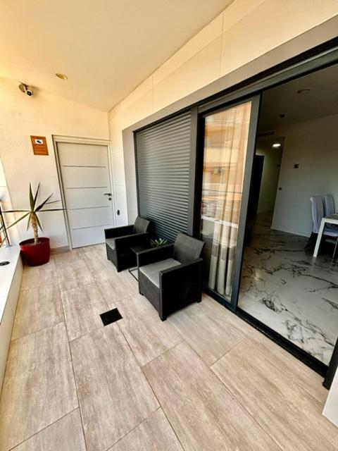 Vila Lova- Luxury Apartments Roquetas de Mar Esterno foto